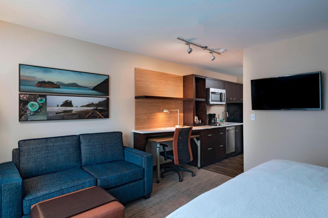 Towneplace Suites By Marriott Tacoma Lakewood Exterior photo