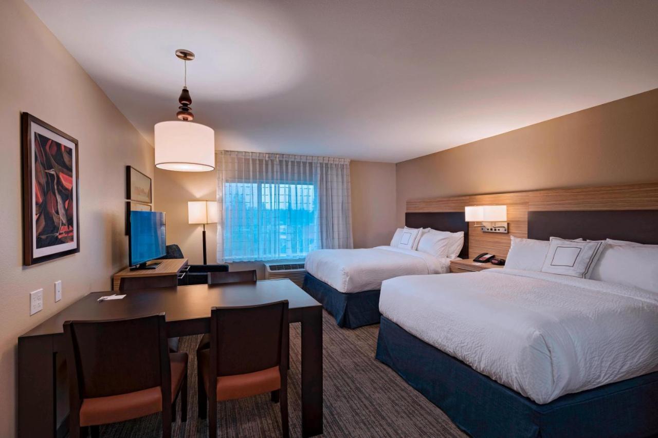Towneplace Suites By Marriott Tacoma Lakewood Exterior photo