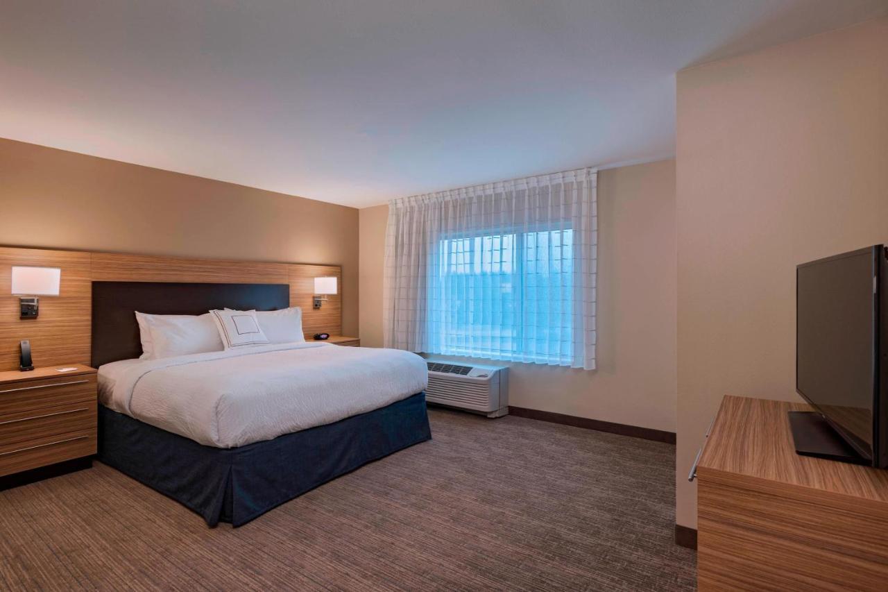 Towneplace Suites By Marriott Tacoma Lakewood Exterior photo
