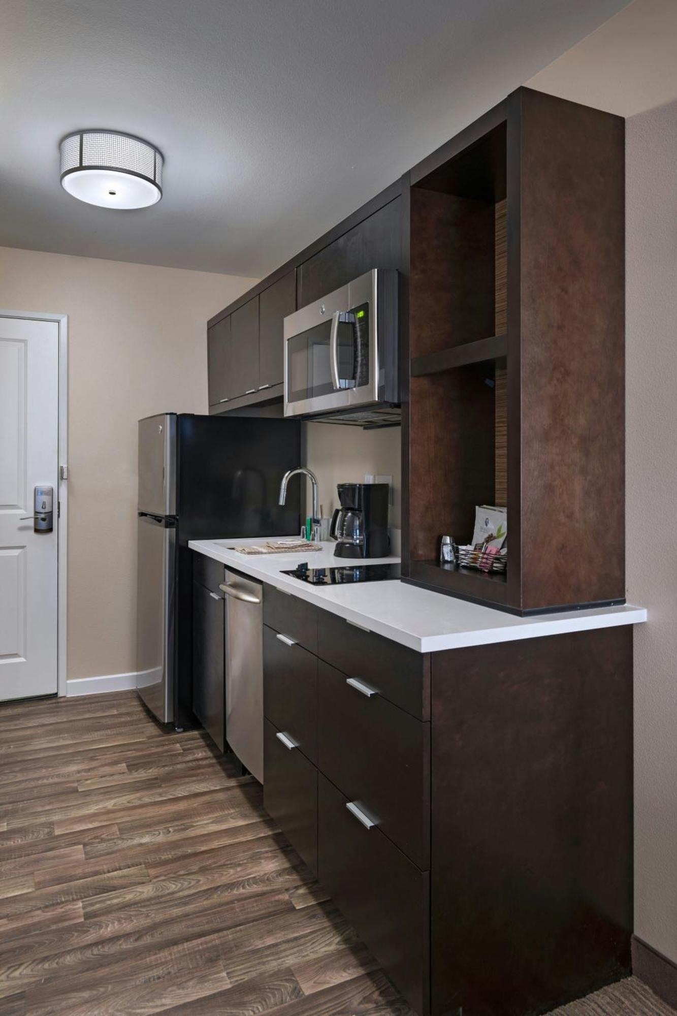 Towneplace Suites By Marriott Tacoma Lakewood Exterior photo