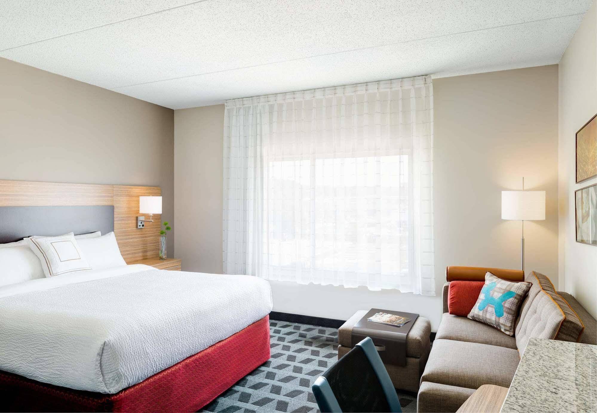 Towneplace Suites By Marriott Tacoma Lakewood Exterior photo