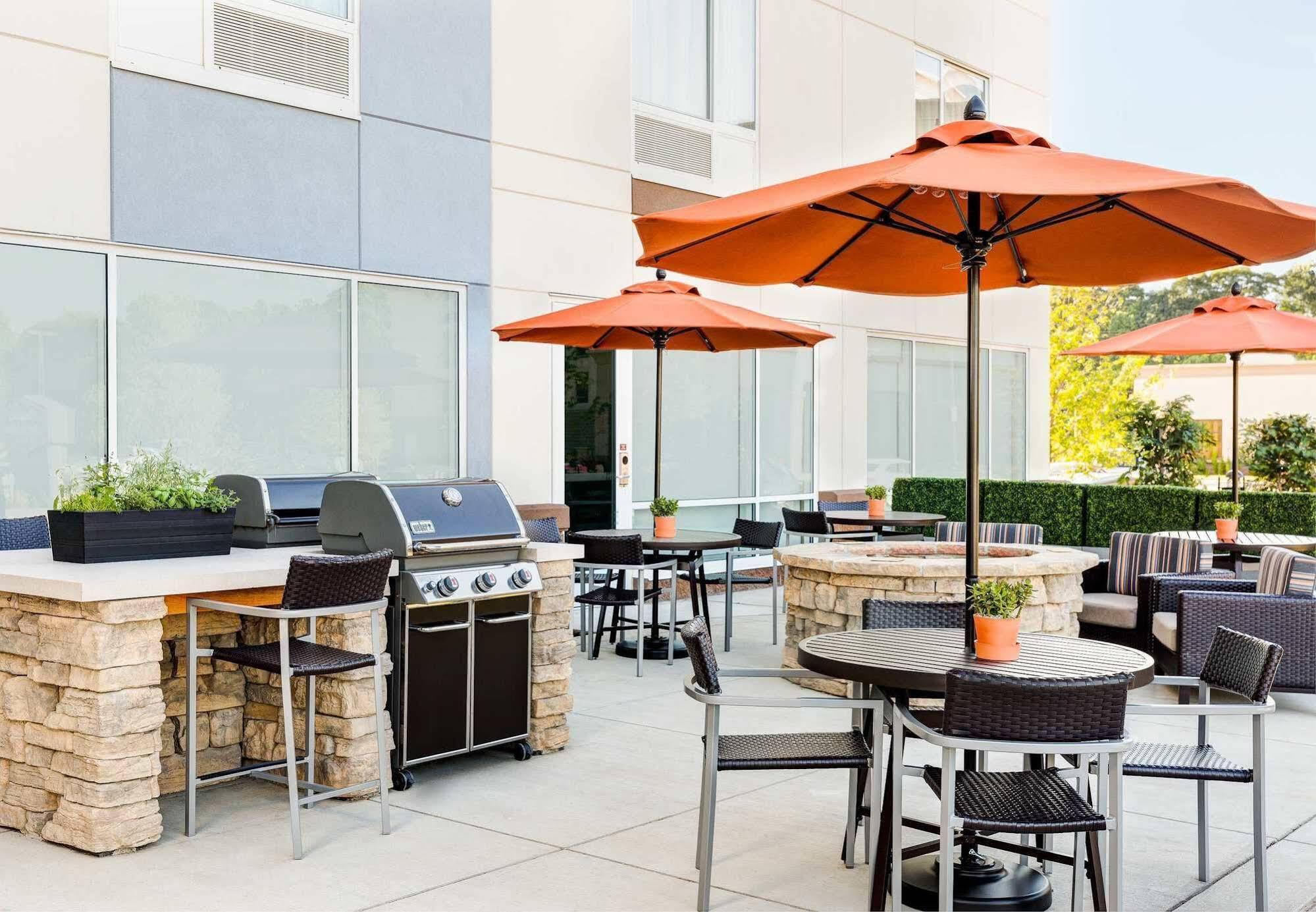 Towneplace Suites By Marriott Tacoma Lakewood Exterior photo